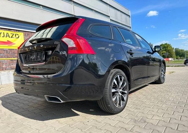 Volvo V60 cena 56900 przebieg: 107000, rok produkcji 2018 z Wysokie Mazowieckie małe 596